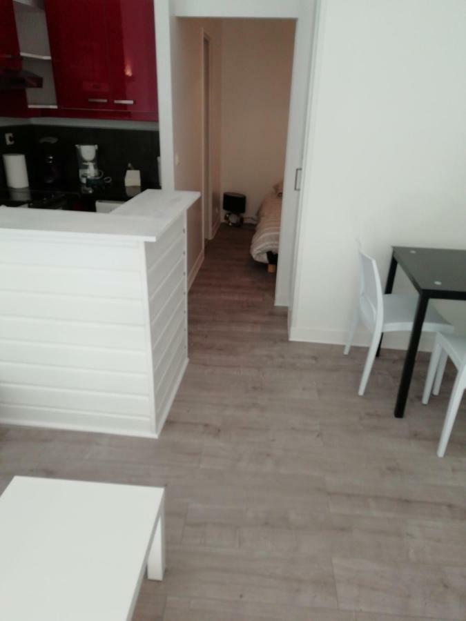 Appartement De La Place Dieppe Exterior foto